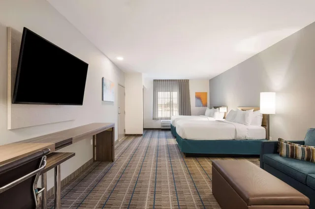 جناح بسريرين كوين بمطبخ صغير، MainStay Suites Gaylord 2/3