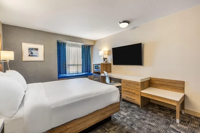 غرفة قياسية بسرير كوين لذوي الإعاقة، Microtel Inn Suites By Wyndham Timmins 5/10