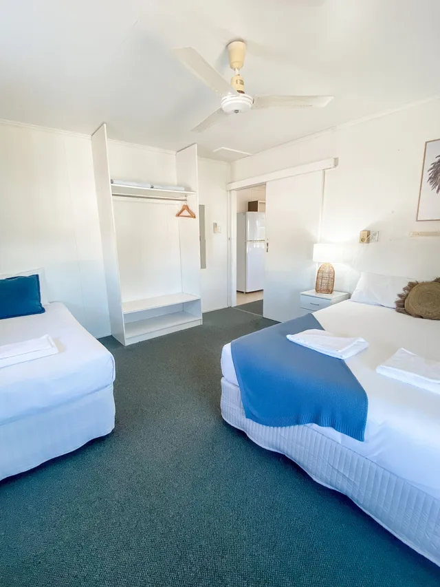 2 Bedrooms, Apartment, Queen and Twin Beds, Pacific Sun Bargara Beach Motel 3/7