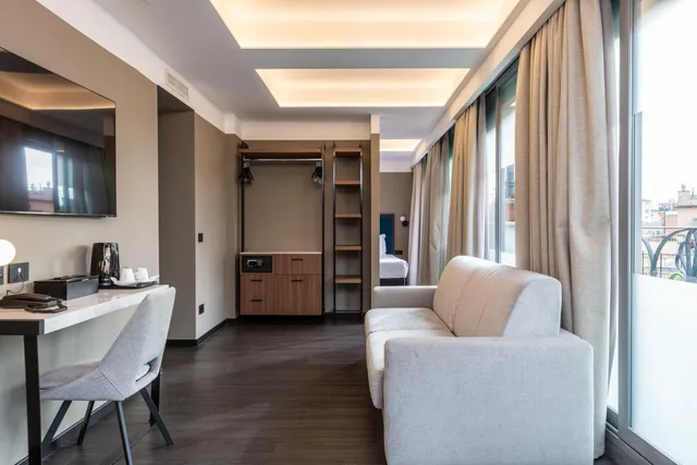 جناح بسرير كوين مع أريكة، Hotel Trevi Collection 2/8
