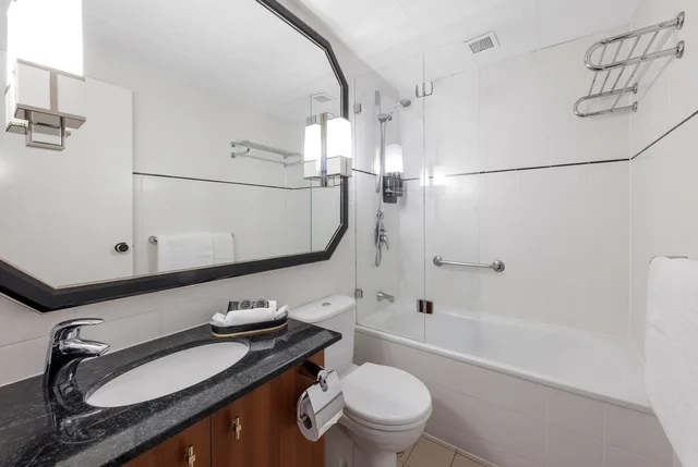 غرفة قياسية بسرير مزدوج، Ramada by Wyndham Diplomat Canberra 5/6