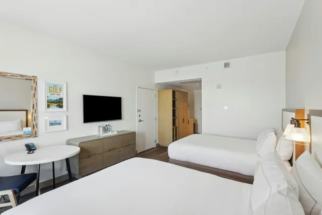 غرفة بسريرين كوين بشرفة، The Lodge At Gulf State Park A Hilton Hotel 4/5