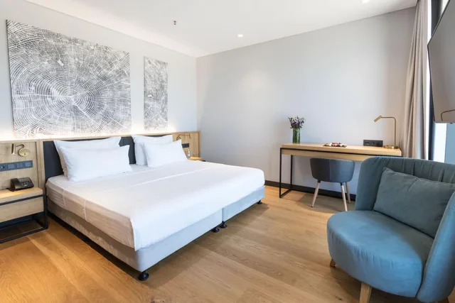Deluxe, Suite, Pool Access، Vilnius Grand Resort 3/7