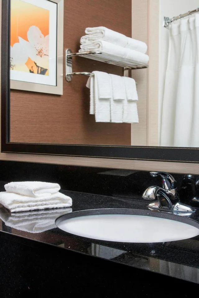 جناح بسرير كينج مع أريكة، Fairfield Inn Suites Ashland 2/3