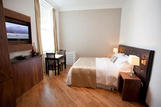 Studio, Presidential Apartments - Kensington 5/10
