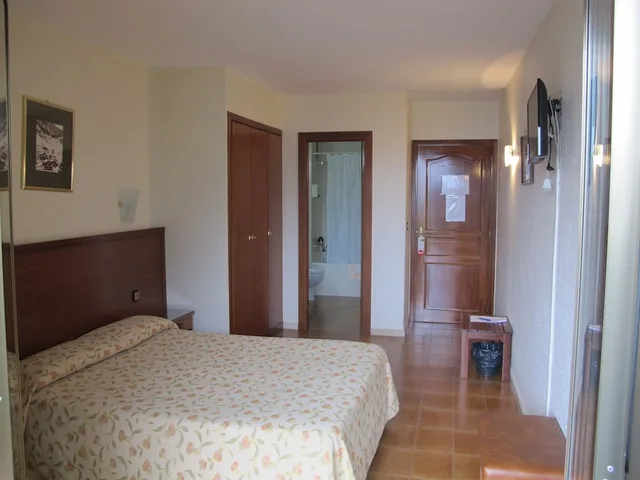 غرفة بسرير مزدوج، Pierre & Vacances Hotel Coray Andorra 4/10