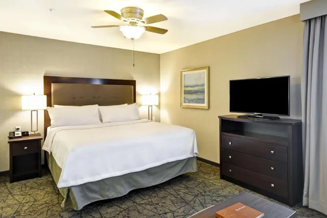 2 Bedrooms, Suite, King Bed, 1 King or 2 Queen Beds, 2 Queen Beds, Sofa, Accessible، Homewood Suites By Hilton Phoenix Tempe Asu Area 5/8