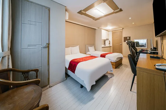 غرفة، Hotel Joy 1/1