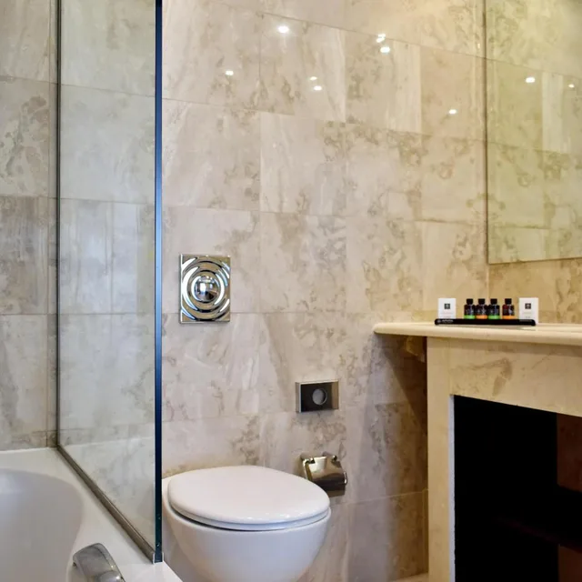 Room, Double or Twin Bed, Lozenge Hotel 6/6