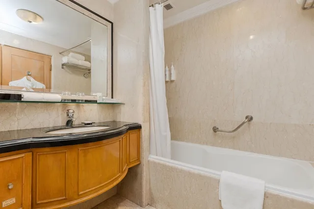 غرفة تنفيذية بسرير كينج، Le Royal Meridien 6/6