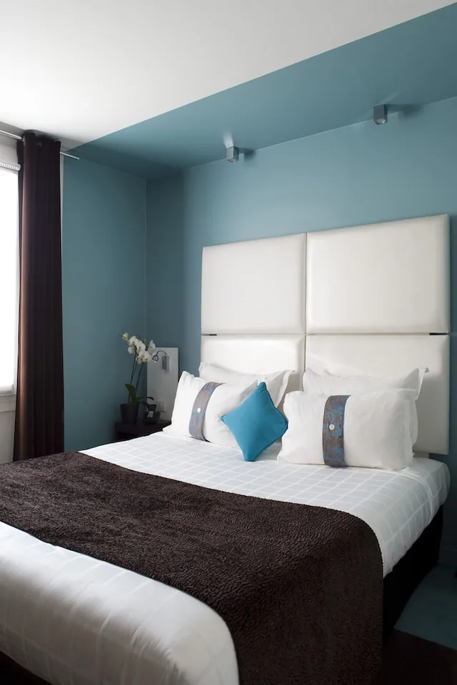 غرفة كلاسيكية صغيرة بسرير كوين، Grand Hotel Saint Michel 2/8