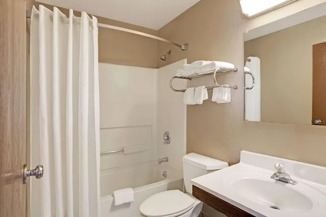 غرفة بسريرين مزدوجين، Super 8 By Wyndham Nashville/ Dntn/ Opryland Area 3/3