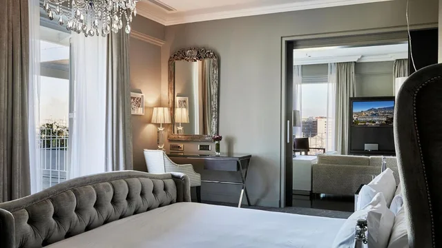 Presidential, Suite, Mountain View, Queen Victoria Hotel & Manor House 1/10
