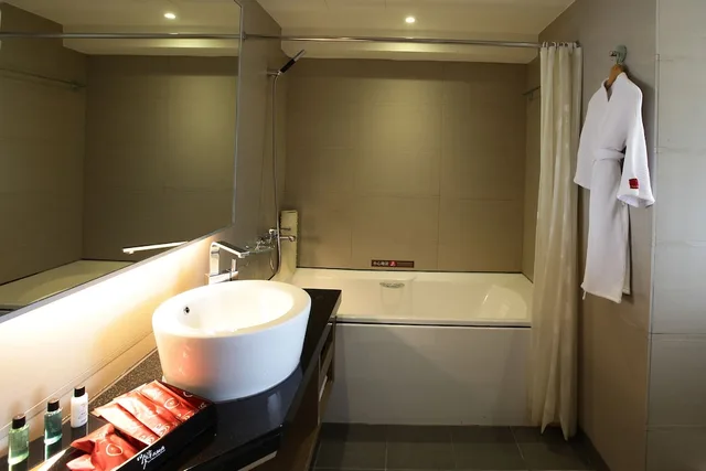 غرفة قياسية بسريرين منفصلين بإطلالة على الجبل، Sun Moon Lake Hotel 2/2