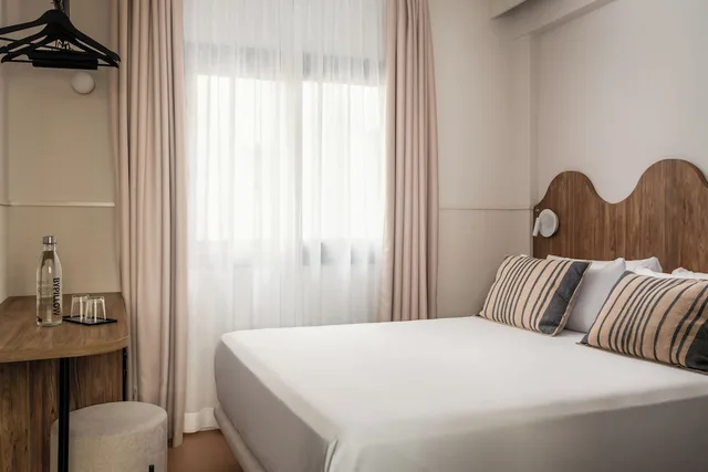 غرفة اقتصادية بسرير مزدوج، BYPILLOW Paseo 1/3
