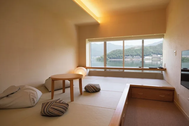 Renovated, Japanese Western, Twin Beds, 2 Futon Beds, West Wing، Fuji Lake Hotel 2/3