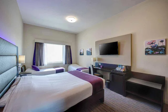 غرفة عائلية بسرير كينج، Premier Inn Dubai Al Jaddaf 1/1