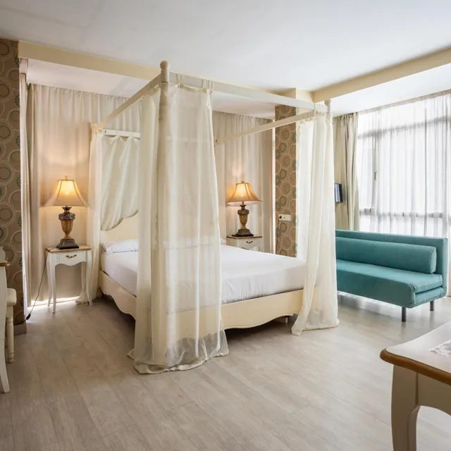 Superior, Double Bed, Centro Los Braseros 2/10