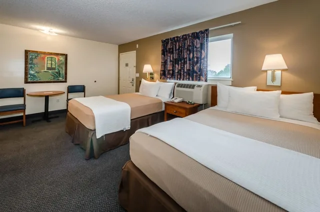 Upgrade, 2 Double Beds, Kitchen، Suburban Extended Stay Clearwater 1/4