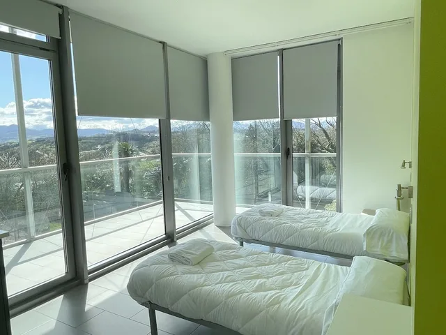 غرفة بسرير مزدوج بشرفة، Green Nest Hostel Uba Aterpetxea 1/5