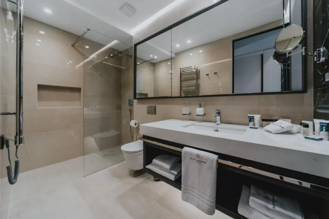 غرفة بريميوم بسرير مزدوج بإطلالة على البحر بشرفة، Hotel Katamare 4/4