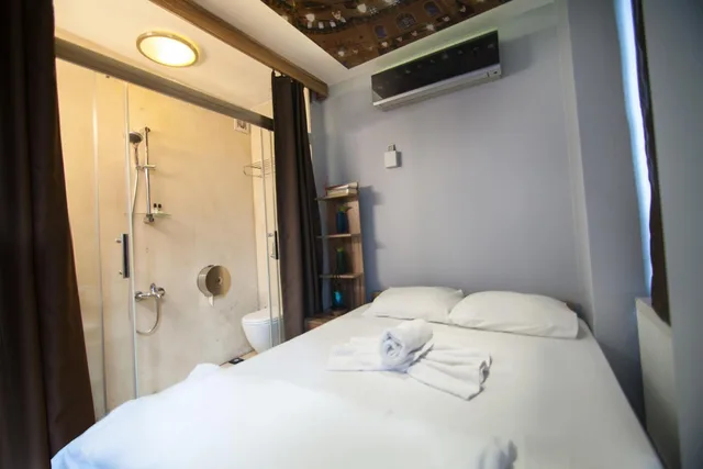 غرفة بسرير مزدوج بحمام خاص، Stay Inn Taksim Hostel 1/1