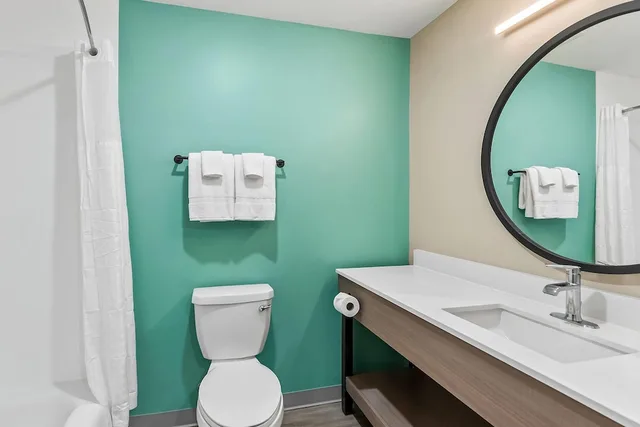 غرفة أساسية بسريرين كوين لذوي الإعاقة، ECHO Suites Extended Stay by Wyndham Sterling 2/5