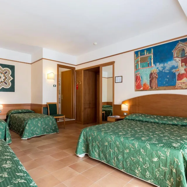 غرفة قياسية رباعية، Hotel Ristorante La Terrazza 3/5