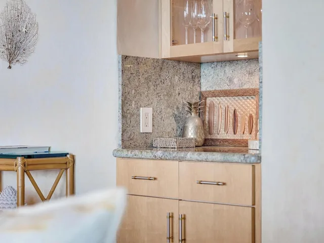2 Bedrooms, Condo, King and Twin Beds, Ocean Front، Makena Surf - Destination Resorts Hawaii 10/10