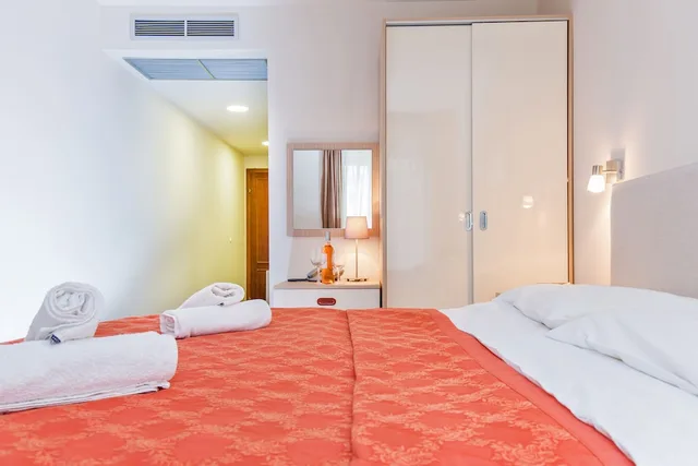 غرفة بسرير كوين، Dubrovnik Hotel 3/10