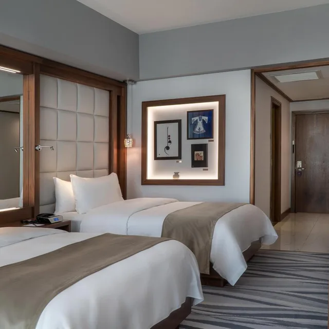 Deluxe, Twin Beds, Landmark Amman Hotel and Conference Center 2/5
