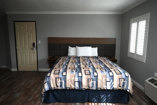 غرفة قياسية بسرير كينج، Hollywood Stars Inn 2/7