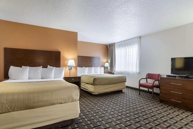 جناح بسريرين كوين، Quality Inn Osceola, IA 1/3