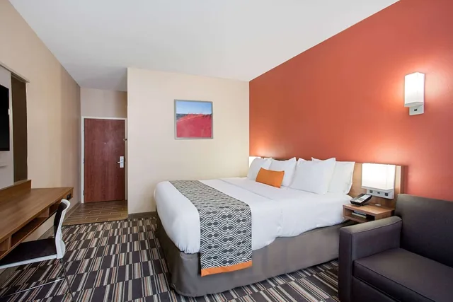 جناح بسرير كينج، Microtel Inn And Suites By Wyndham Walterboro 1/1