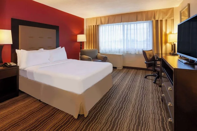 غرفة بسرير مزدوج لذوي الإعاقة، Randolph Hotel Liverpool/Syracuse/Airport West, Trademark 2/5