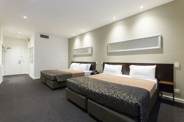 Family, 2 King Beds, Great Southern Hotel Melbourne 2/10