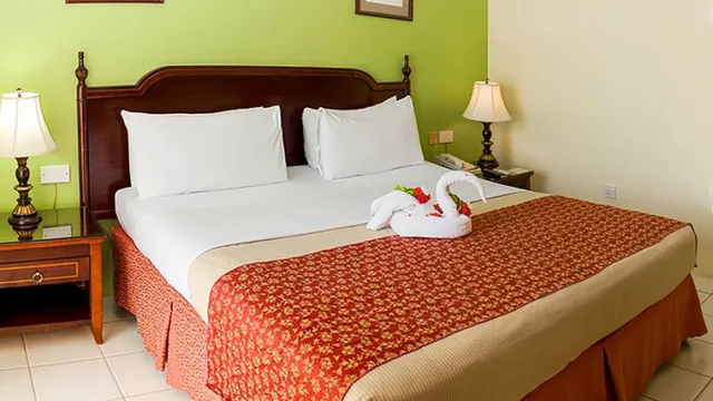 غرفة قياسية، Bay Gardens Hotel 2/2
