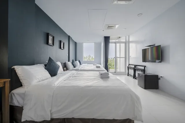 Family, 3 Double Beds, Balcony, Nan Fang B&B 1/7