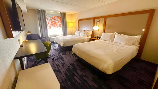 غرفة بسريرين كوين، Newmarket Hotel And Suites 1/6