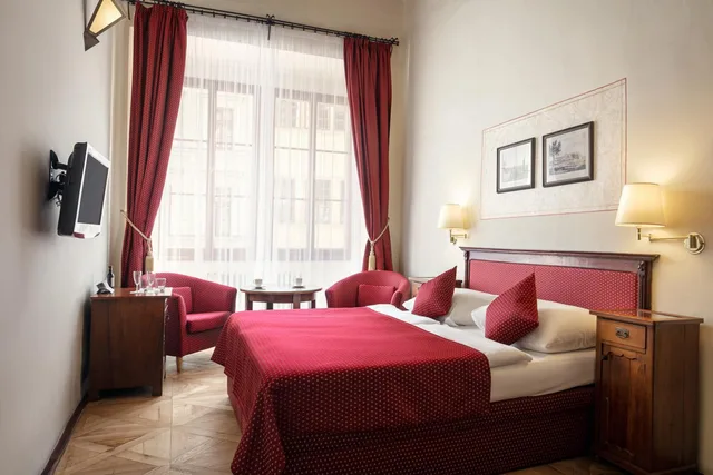 Room, Double or Twin Bed, The Charles Hotel 1/6