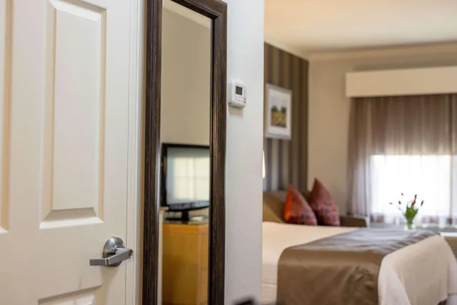 Room, Best Western Plus Dixon Davis 1/10