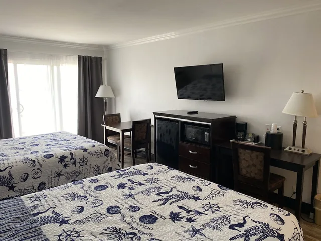 غرفة بسريرين كوين بإطلالة على المتنزه، Ocean Surf Inn & Suites 2/8
