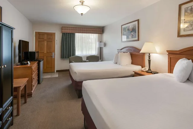 غرفة بسريرين كوين لذوي الإعاقة، SureStay Hotel By Best Western Leesville 2/8