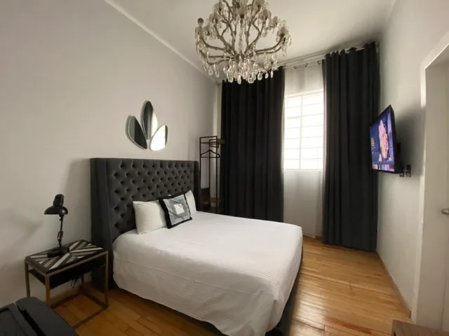 Suite, Hostal Alcazar 1/2