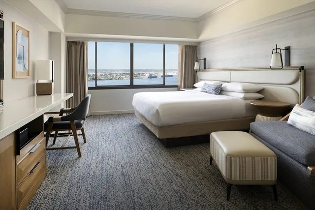 Concierge, Deluxe, King Bed, Bay View, Sofa، Marriott Marquis San Diego Marina 1/3
