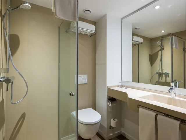 Cathedral, Single, Double Bed، Hotel Palladium 3/3