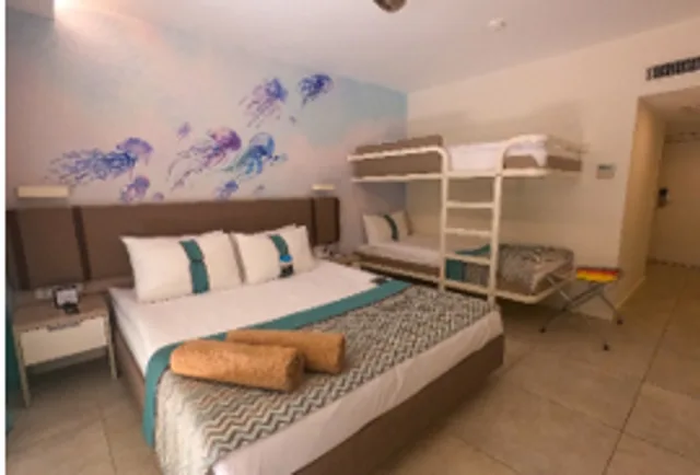 غرفة بسرير بطابقين، Pirates Beach Club All Inclusive 3/6