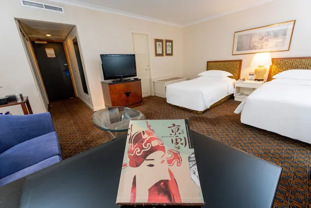 غرفة تنفيذية بسرير كوين وسريرين منفصلين، Grand Skylight Hotel Royal 5/6