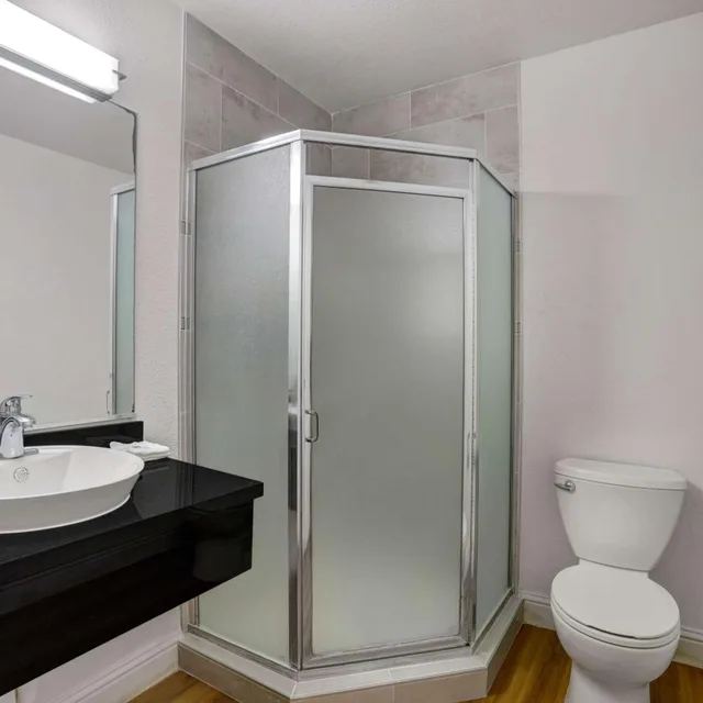 1 Queen Bed - Smoking, Motel6 King City, CA 8/10