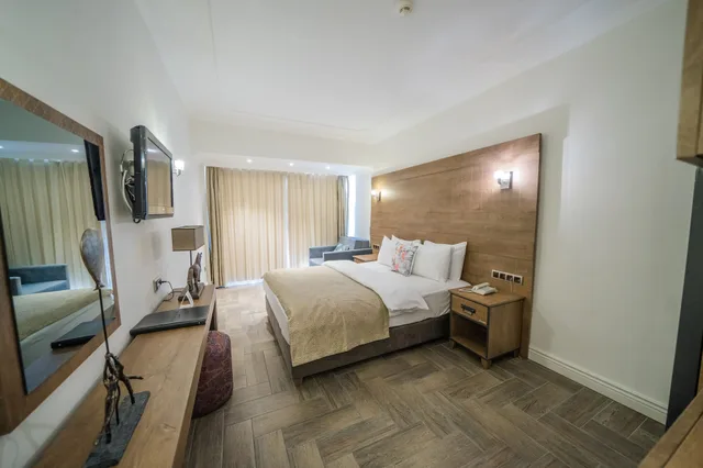 غرفة قياسية بسريرين منفصلين، Aurasia Beach Hotel 6/8